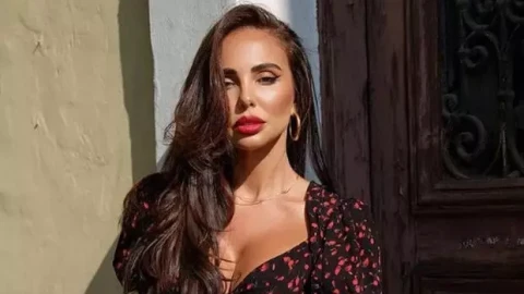 Най-сетне: Николета Лозанова изгрява на екран