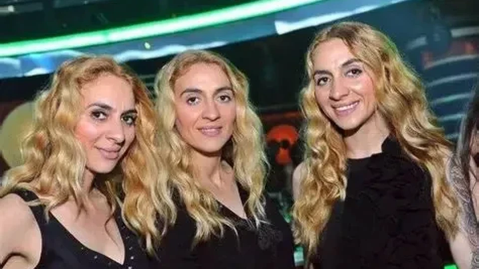 Тризначките Вяра и Надежда недоволстват от липсата на подкрепа в чужбина