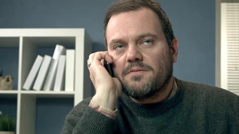 Актьорът чешит и звезда от „На кафе“ Китодар Тодоров: Моногамен съм, не съм давал повод на съпругата ми да ревнува
