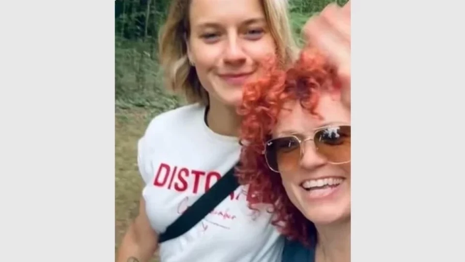 Люси Дяковска лети от любов! Дано и този път да не й скършат сърцето