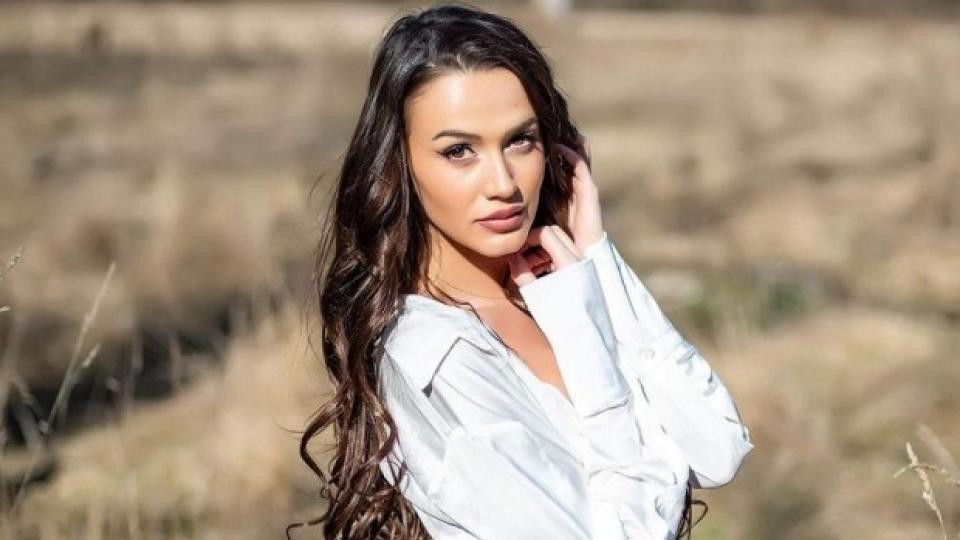 Пълен обрат за Дениз Хайрула: И то след като и Виктор я заряза в „Ергенът: Любов в рая“