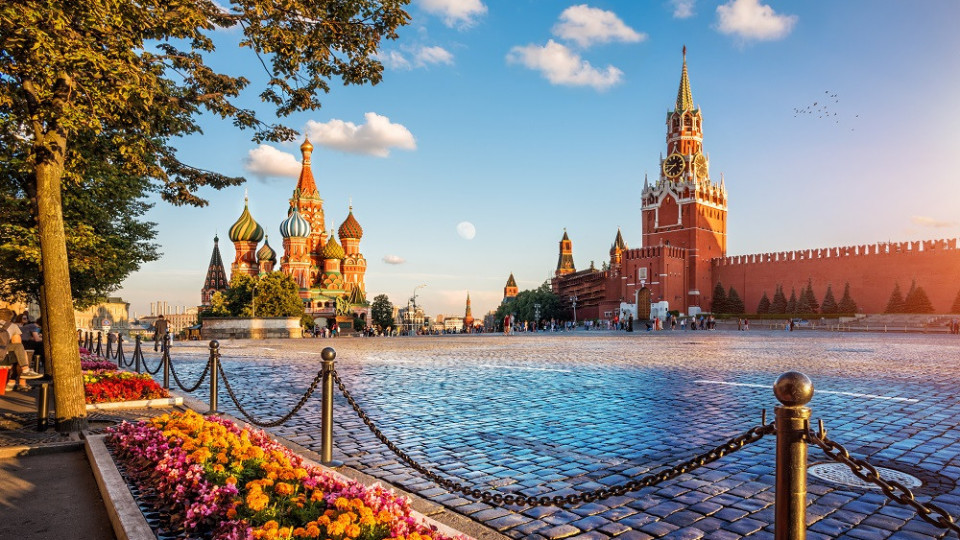 ЕС удря и туризма: Вече е престъпление да рекламираш екскурзия до Москва или Санкт Петербург