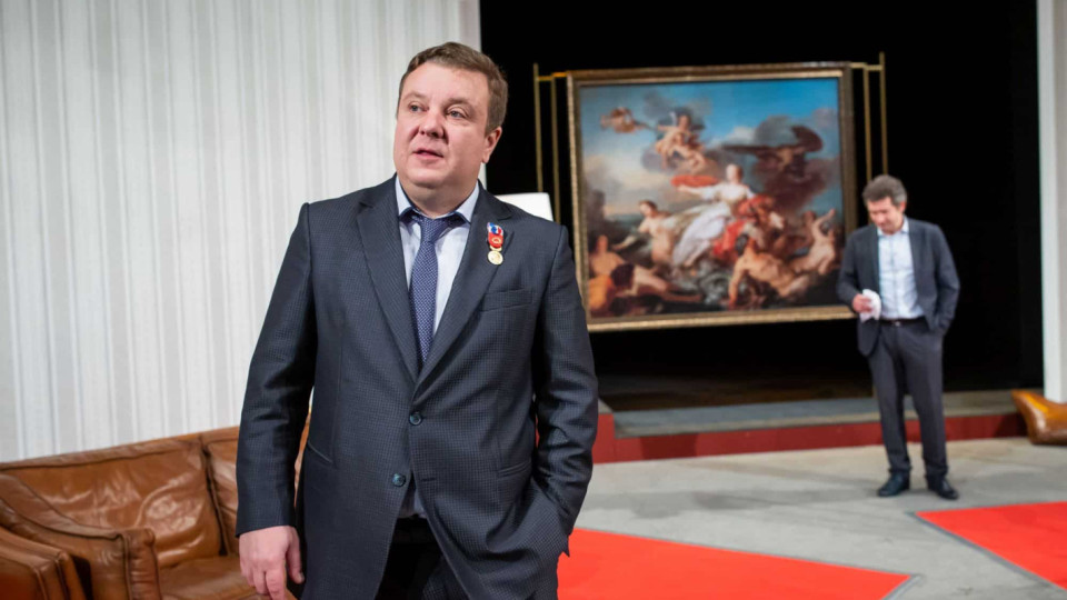 Звездата от „Комиците“, „Столичани в повече“ и Народния театър Васил Драганов навръх 50-годишния си юбилей: Нямам си жена, но се надявам да открия някоя свободна леличка