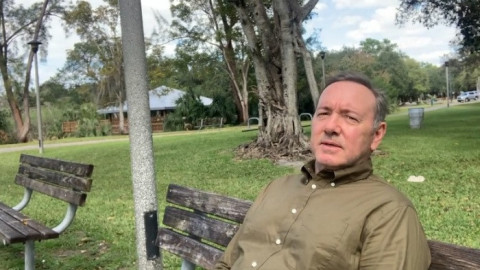 Кевин Спейси пропадна! Мизерията яко го подгони!