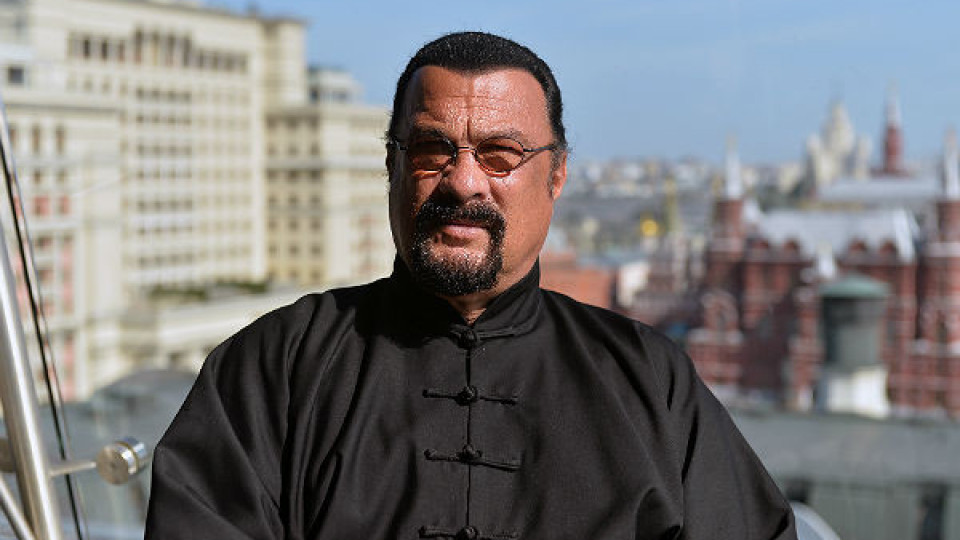 Стивън Сегал върл комарджия!