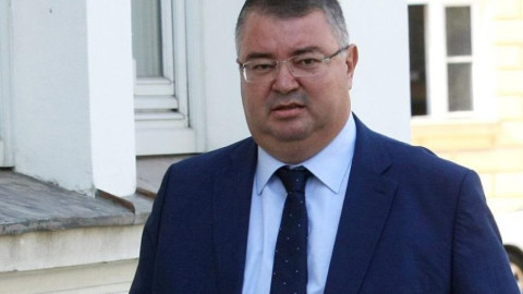Старите модели в нова опаковка? Новият борд на ПРО ЕАД повдига повече въпроси, отколкото отговори дава