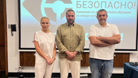 Безплатно обучение по безопасно шофиране събра над 100 души в София