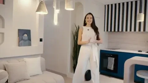 Александра Богданска дере кожи: Иска 370 000 евро за кибритена кутийка!