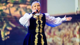 Николина Чакърдъкова: Професията ни е жестока! Завиждам на обикновените хора